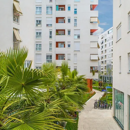 Center Of Apartment *